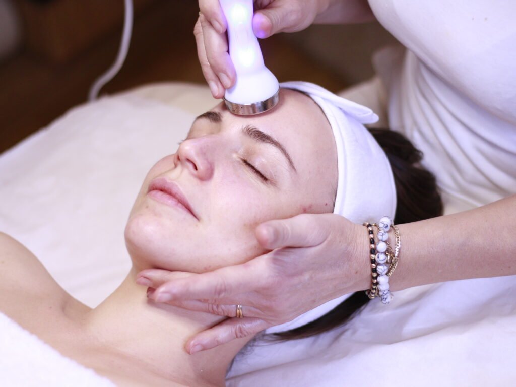 HydraFacial à Paris 6- Soin visage éclat et nettoyage profond